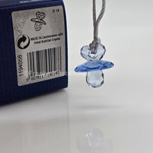Lade das Bild in den Galerie-Viewer, SWAROVSKI Memories Baby Schnuller Ein Junge Hellblau 1194058