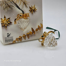 Lade das Bild in den Galerie-Viewer, SWAROVSKI Christmas Memories Tannenzapfen 209452