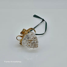 Lade das Bild in den Galerie-Viewer, SWAROVSKI Christmas Memories Tannenzapfen 209452