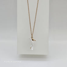 Lade das Bild in den Galerie-Viewer, SWAROVSKI Memories Halskette High Heel Schuh Vergoldet 191622