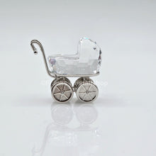 Lade das Bild in den Galerie-Viewer, SWAROVSKI Memories Kinderwagen Rhodium 626865