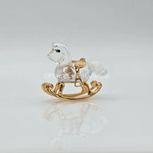 Lade das Bild in den Galerie-Viewer, SWAROVSKI Memories Schaukelpferd Gold 199447