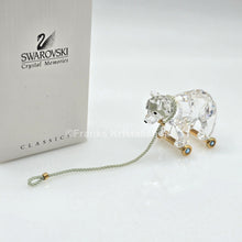 Lade das Bild in den Galerie-Viewer, SWAROVSKI Memories Teddybär auf Räder 253447