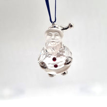 Lade das Bild in den Galerie-Viewer, SWAROVSKI Memories Weihnachtsmann Ornament Rhodium 681336