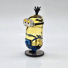 Lade das Bild in den Galerie-Viewer, SWAROVSKI Minions Kevin 5692029
