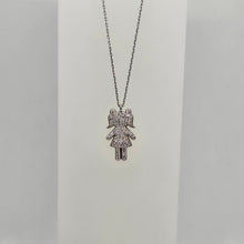 Lade das Bild in den Galerie-Viewer, SWAROVSKI Nao Girl Halskette Mädchen Anhänger Weiß, Rhodiniert 1081973 o.U.