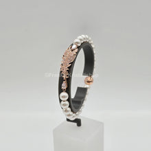 Lade das Bild in den Galerie-Viewer, SWAROVSKI Nice Feder Armband Perlen Größe M Roségoldlegierung 5663482