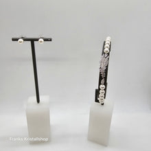 Lade das Bild in den Galerie-Viewer, SWAROVSKI Nice Feder Schmuckset Perlen Ohrstecker Collier Armband Weiß Rhodiniert oU