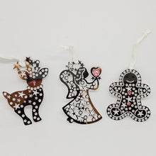 Lade das Bild in den Galerie-Viewer, SWAROVSKI Lebkuchenmann Engel Rentier Ornament Set 3-tlg. 5004525