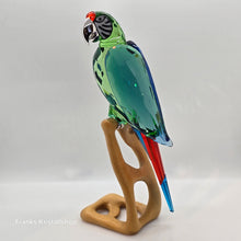Lade das Bild in den Galerie-Viewer, SWAROVSKI Crystal Paradise Papagei Ara Chrome Green auf Holzsockel 685824