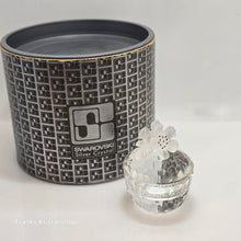 Lade das Bild in den Galerie-Viewer, SWAROVSKI Pillendose Rund Blüten 010068