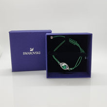 Lade das Bild in den Galerie-Viewer, SWAROVSKI Power Evil Eye Armband Auge Grün Größe M 5508535
