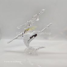 Lade das Bild in den Galerie-Viewer, SWAROVSKI SCS Jahresfigur 2004 Magic Of Dance Tänzerin Anna VAR 1 mit Sockel 627396