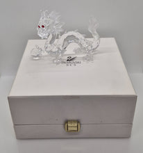 Lade das Bild in den Galerie-Viewer, SWAROVSKI SCS Jahresfigur 1997 Der Drache 208398