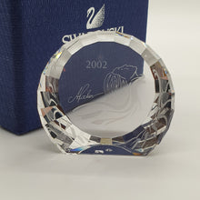 Lade das Bild in den Galerie-Viewer, SWAROVSKI SCS Briefbeschwerer 38 mm zur Jahresfigur 2002 Isadora 608237 oU