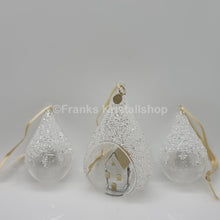 Lade das Bild in den Galerie-Viewer, SWAROVSKI SCS Weihnachtskugel 2021 Tropfen Set Holiday Magic 5596791