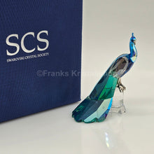 Lade das Bild in den Galerie-Viewer, SWAROVSKI SCS Pfau zur Jahresfigur Arya 1145553 (1142861) oU