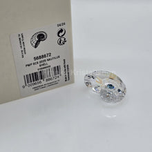 Lade das Bild in den Galerie-Viewer, SWAROVSKI SCS Jahresfigur 2025 Event Idyllia Nautilus Muschel 5688672