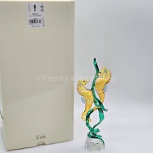 Lade das Bild in den Galerie-Viewer, SWAROVSKI SCS Jahresfigur 2025 Idyllia Seepferdchen 5691274