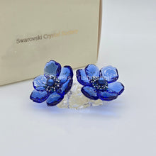 Lade das Bild in den Galerie-Viewer, SWAROVSKI SCS Jahresfigur 2026 Idyllia Kronen-Anemonenblüte SIGNIERT 5719127