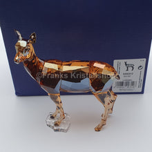 Lade das Bild in den Galerie-Viewer, Swarovski SCS Jahresfigur Hirschkuh 2020 5490312