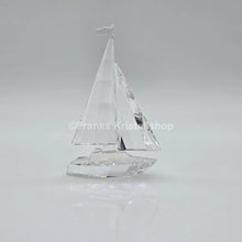 Lade das Bild in den Galerie-Viewer, SWAROVSKI Segelboot komplett mit Fahne 183269