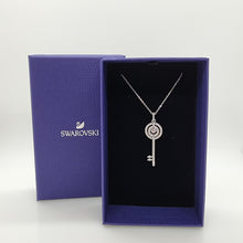 Lade das Bild in den Galerie-Viewer, SWAROVSKI Sparkling Dance Key Halskette Schlüssel, Rhodiniert 5368263