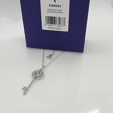 Lade das Bild in den Galerie-Viewer, SWAROVSKI Sparkling Dance Key Halskette Schlüssel, Rhodiniert 5368263