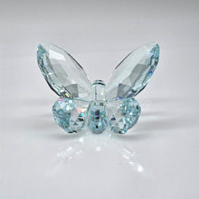 Lade das Bild in den Galerie-Viewer, SWAROVSKI Paradise Schmetterling Light Azore Hellblau 855762