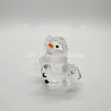 Lade das Bild in den Galerie-Viewer, SWAROVSKI Schneefrau mit Handtasche 655376