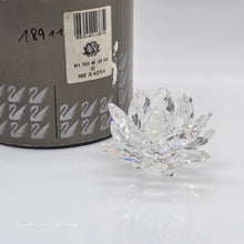 Lade das Bild in den Galerie-Viewer, SWAROVSKI Seerose Kerzenhalter Klein 011867