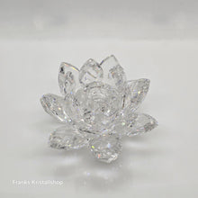 Lade das Bild in den Galerie-Viewer, SWAROVSKI Seerose Kerzenhalter mittel 010001
