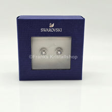 Lade das Bild in den Galerie-Viewer, SWAROVSKI Sparkling Dance Flower Ohrstecker Weiß, Rhodiniert 5411140