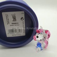 Lade das Bild in den Galerie-Viewer, SWAROVSKI Baby Animals Speedy das Pony 5506810