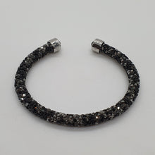 Lade das Bild in den Galerie-Viewer, SWAROVSKI Crystaldust Armreif Größe M Schwarz Dunkelgrau 5250065 oU