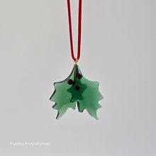 Lade das Bild in den Galerie-Viewer, SWAROVSKI Exclusive Stechpalmenblätter Ornament Holly Leaves 5698249