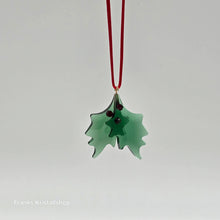 Lade das Bild in den Galerie-Viewer, SWAROVSKI Exclusive Stechpalmenblätter Ornament Holly Leaves 5698249