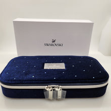 Lade das Bild in den Galerie-Viewer, SWAROVSKI Remix Jewelry Bag Schmucktasche Blau 5458089