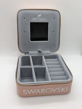Lade das Bild in den Galerie-Viewer, SWAROVSKI Travel Jewelry Pouch Pink Schmuckbox 5551578