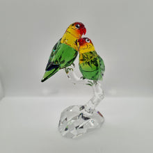 Lade das Bild in den Galerie-Viewer, SWAROVSKI Unzertrennliche Papageien Lovebirds 5379552