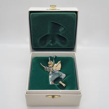 Lade das Bild in den Galerie-Viewer, SWAROVSKI Weihnachtsengel 1996 Christmas Memories 203083