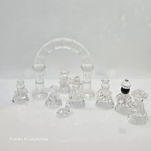Lade das Bild in den Galerie-Viewer, SWAROVSKI Weihnachtskrippe 9-teilig Sonderausgabe im Koffer