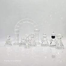 Lade das Bild in den Galerie-Viewer, SWAROVSKI Weihnachtskrippe 9-teilig Sonderausgabe im Koffer