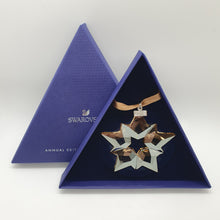 Lade das Bild in den Galerie-Viewer, SWAROVSKI Weihnachtsstern 2019 groß Gold SCS 5429596
