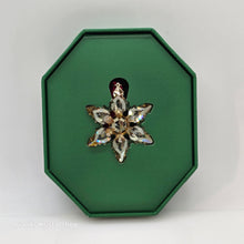 Lade das Bild in den Galerie-Viewer, SWAROVSKI Weihnachtsstern 2024 Klein Gold Festive 5674384