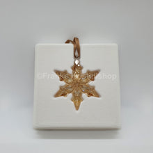 Lade das Bild in den Galerie-Viewer, SWAROVSKI Weihnachtsstern 2015 klein Gold SCS 5135931