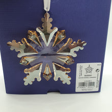 Lade das Bild in den Galerie-Viewer, SWAROVSKI Weihnachtsstern 2020 Winterliches Funkeln Winter Sparkle 5535541
