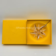 Lade das Bild in den Galerie-Viewer, SWAROVSKI Weihnachtsstern 2023 SCS Edelweiss 5651063