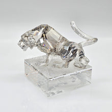 Lade das Bild in den Galerie-Viewer, SWAROVSKI Asian Symbols Zodiak Tiger Silver Shade 1002980 oU