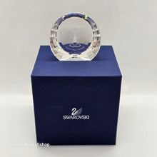 Lade das Bild in den Galerie-Viewer, SWAROVSKI Briefbeschwerer Kristallwelten VIP Lounge 835911